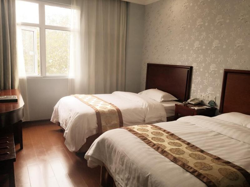 Greentree Inn Zhejiang Ningbo Dongqian Lake Yinxian Avenue North Mozhi Road Business Hotel Exterior photo