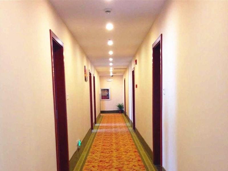 Greentree Inn Zhejiang Ningbo Dongqian Lake Yinxian Avenue North Mozhi Road Business Hotel Exterior photo