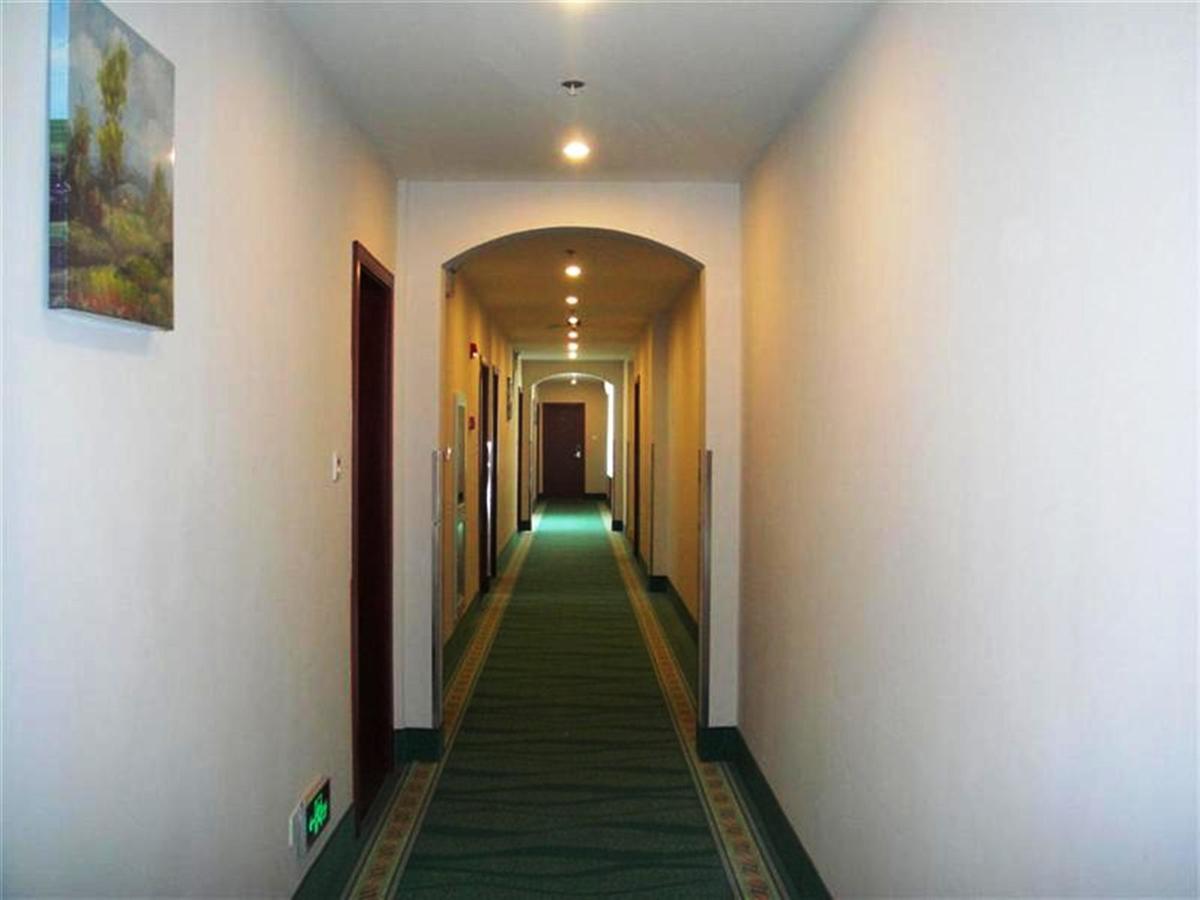 Greentree Inn Zhejiang Ningbo Dongqian Lake Yinxian Avenue North Mozhi Road Business Hotel Exterior photo